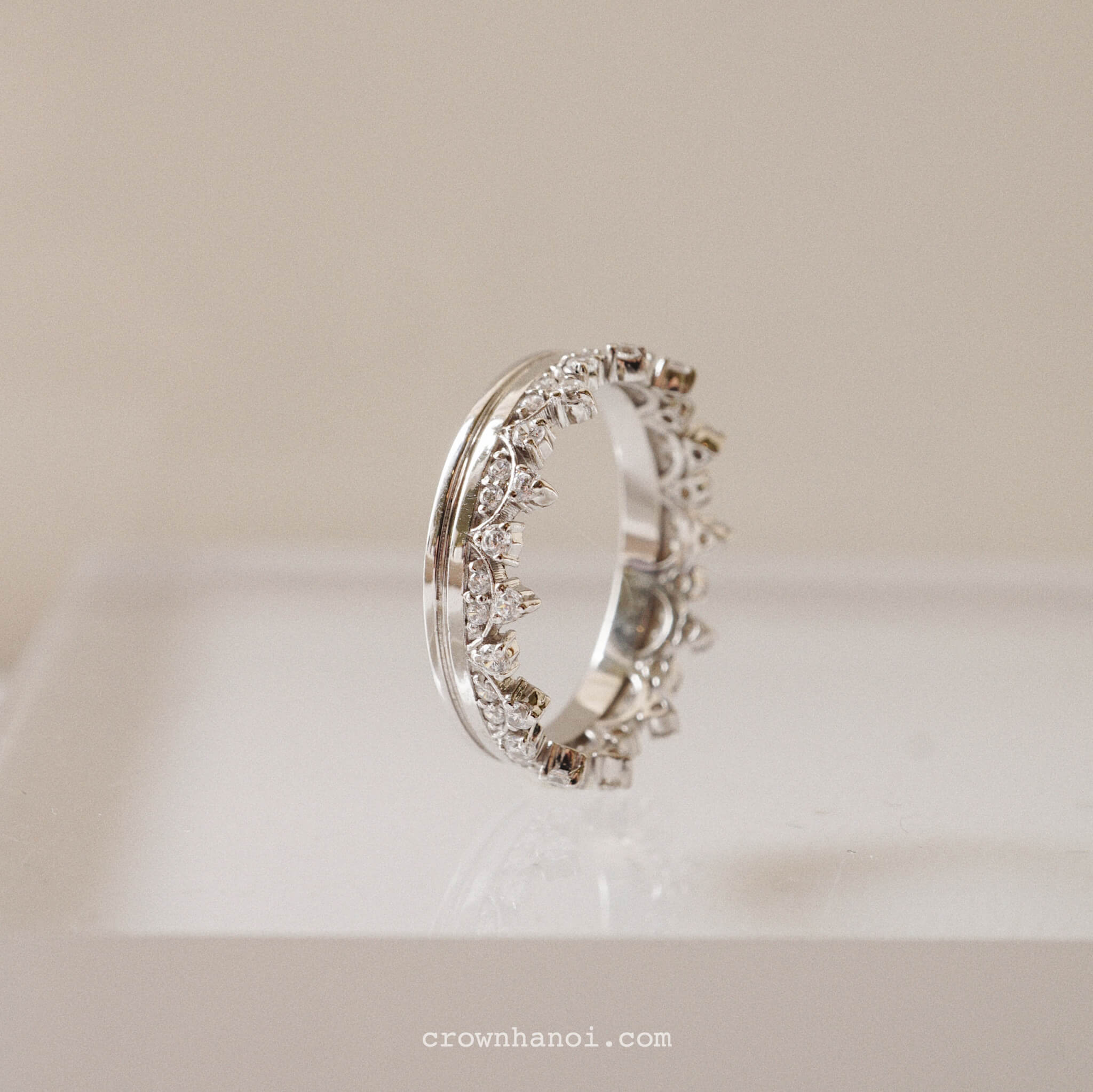 BORDER RING – 4MM & TIARA BORDER RING – CROWN