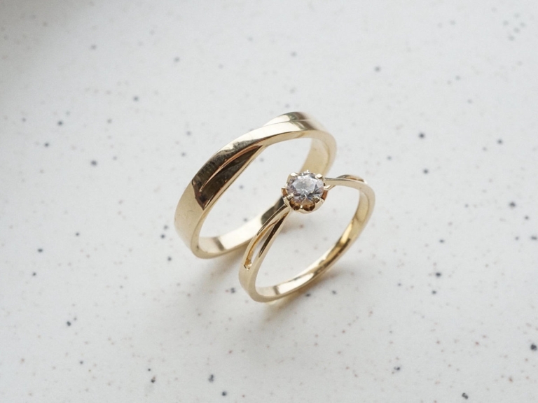 INTERSECTION BAND RING & TWIST SOLITAIRE RING