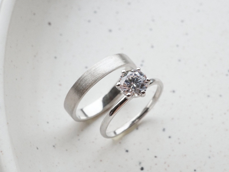 SOLITAIRE RING & BAND RING