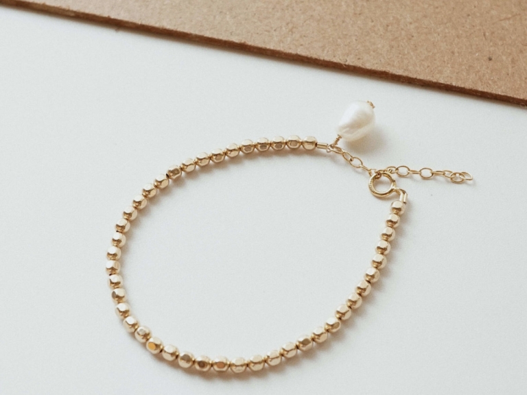 NUGGET BEADED BRACELET (GF) - BAROQUE PEARL