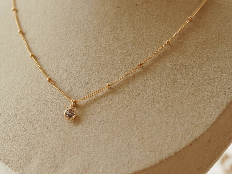 STONE SATELLITE NECKLACE (GF)