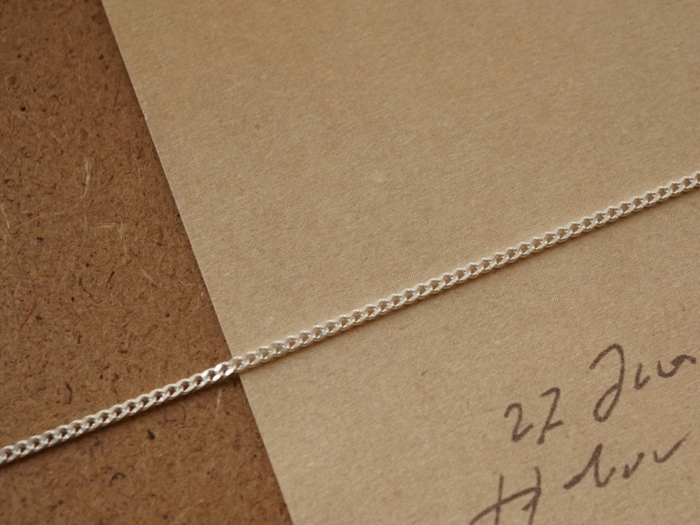 CURB NECKLACE (S)