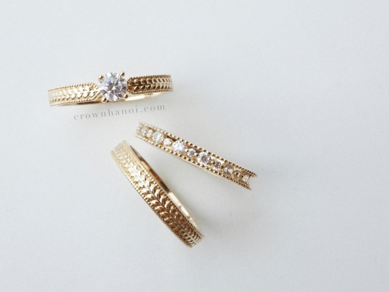 LAUREL BAND RING & LAUREL SOLITAIRE RING & LAUREL FRENCH LACE RING