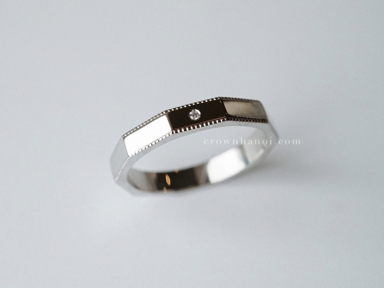 STONE DECAGON MILGRAIN RING