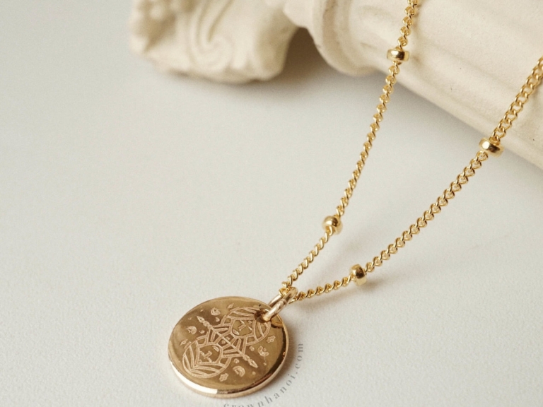 CLASSIC DISC SATELLITE NECKLACE