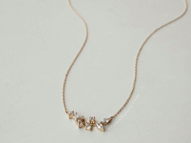 EUCALYPTUS  NECKLACE