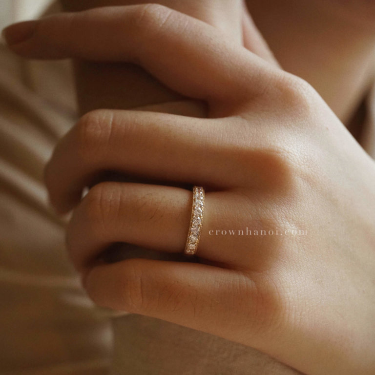 BOLD MILGRAIN ETERNITY RING – CROWN