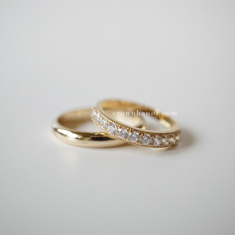 D – SHAPE BAND RING 3MM & BOLD MILGRAIN ETERNITY RING – CROWN