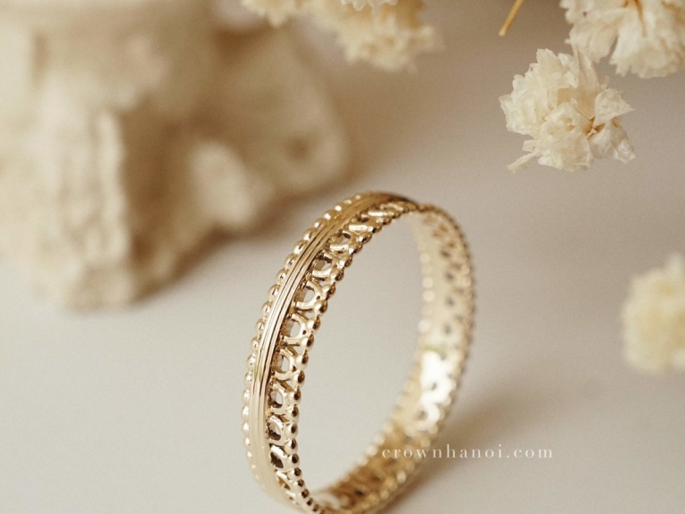 MILGRAIN GOTHIC RING - WOMAN