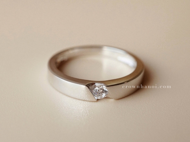 DIAGONAL LINE RING
