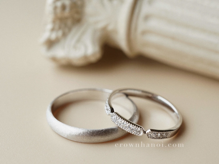D-SHAPE BAND RING 3MM & FRENCH PAVE RING