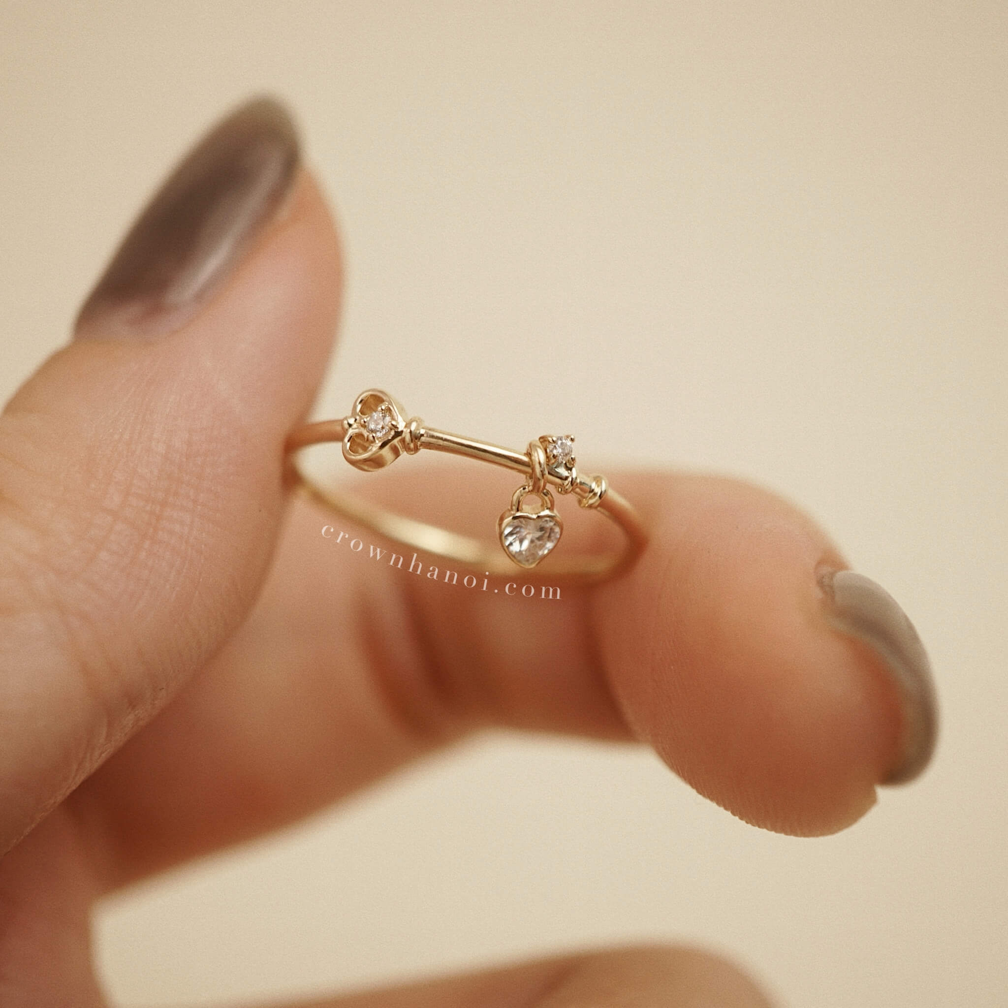 HEART KEY DANGLE RING