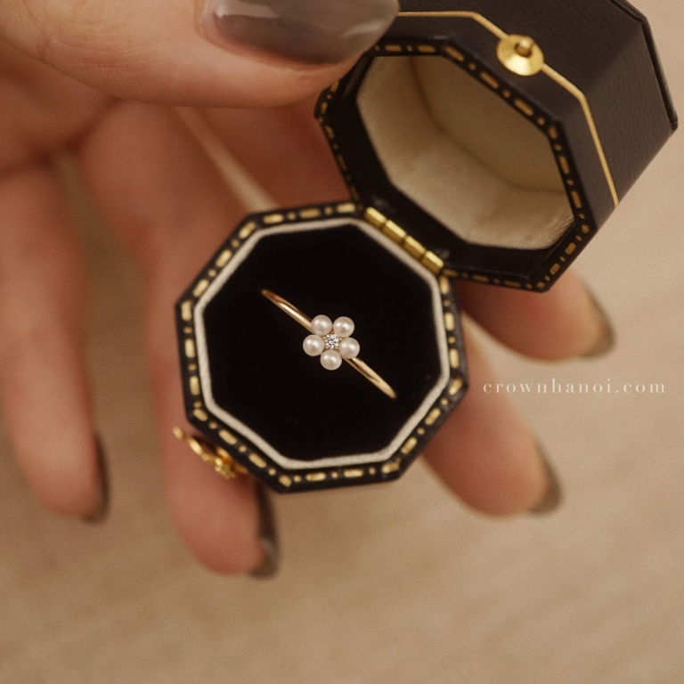 PEARL FLOWER RING