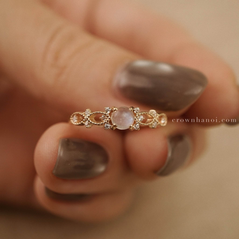 MOONSTONE FILIGREE RING