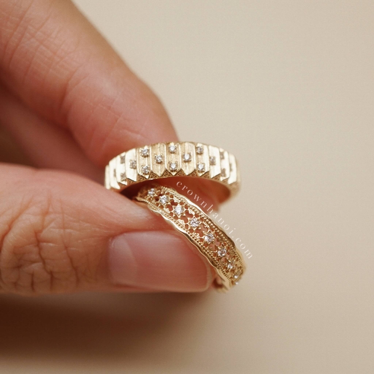 Alternative view of ATLAS BAND RING & ASTER LACE RING