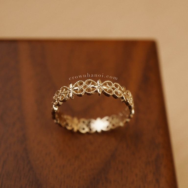 FLORALOOP RING