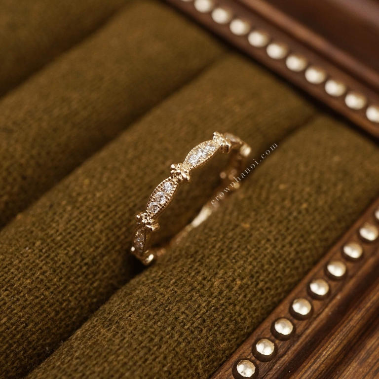 Alternative view of BUDLINE RING