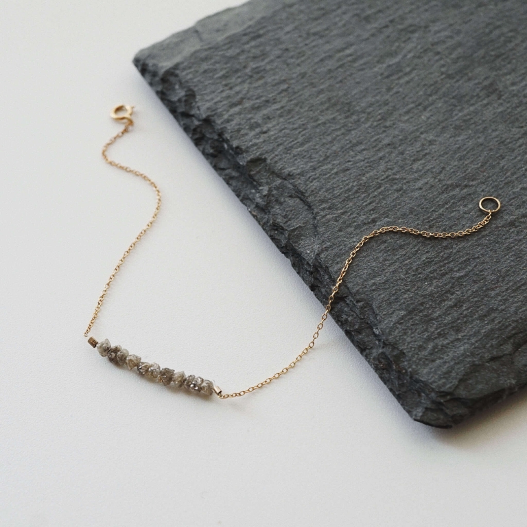 GREY RAW DIAMOND BRACELET