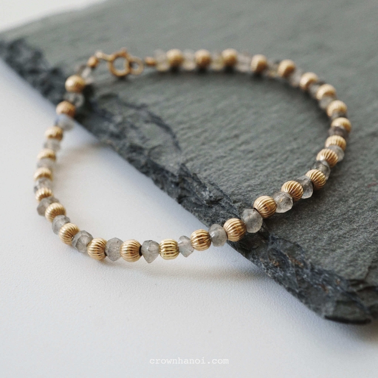 BEADED ORBIT BRACELET - LABRADORITE