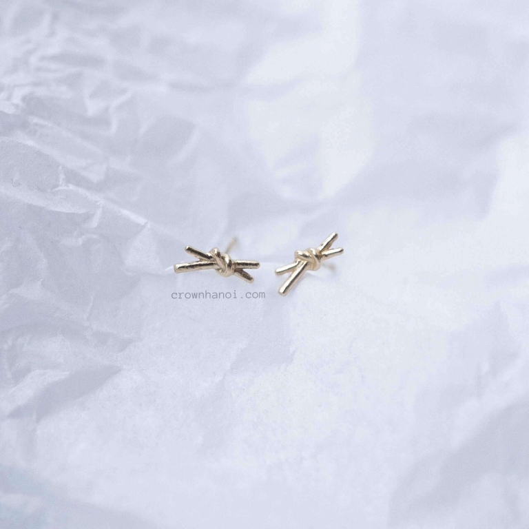 KNOT EARRINGS