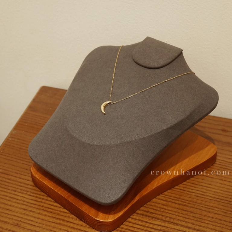 HOLLOW CRESCENT NECKLACE