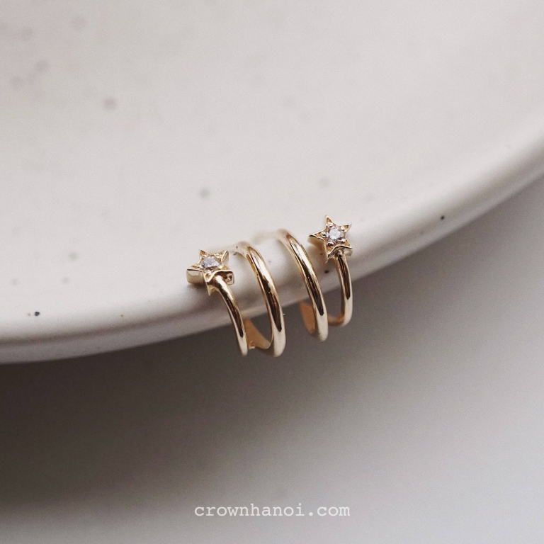 STAR DOUBLE HOOP EARRINGS