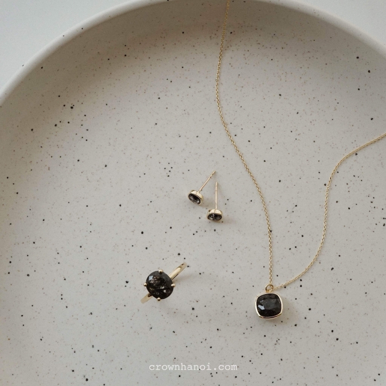 RUTILATED QUARTZ