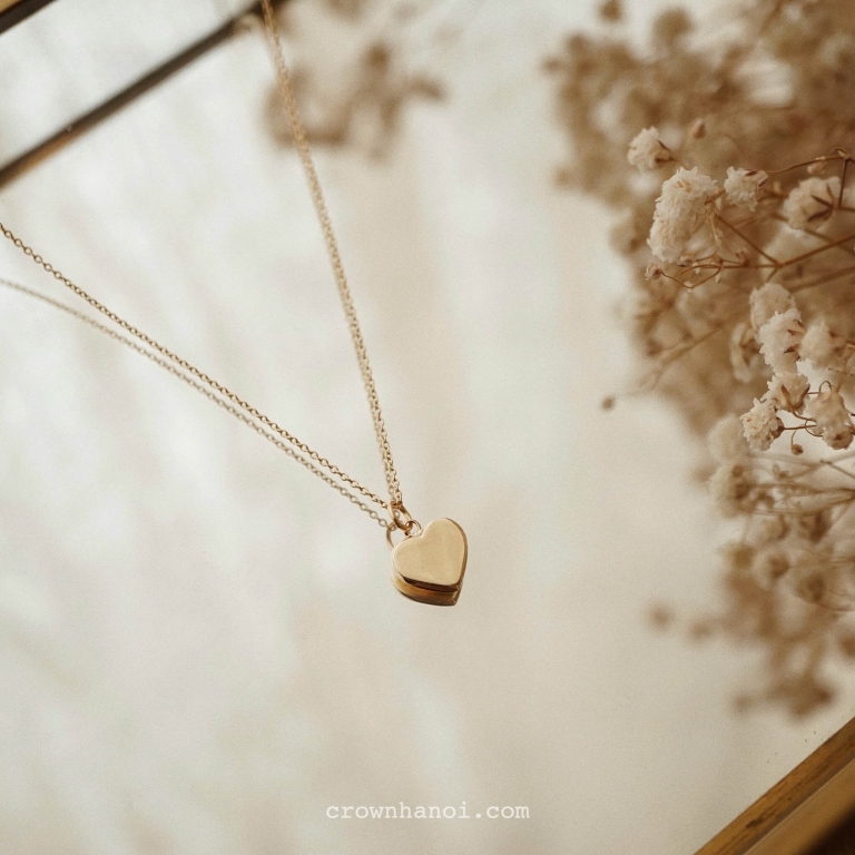 BOLD HEART NECKLACE