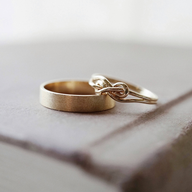 BAND RING-4MM&DOUBLE INFINITY KNOT RING
