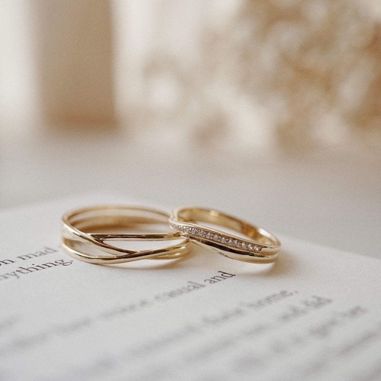 CROSSWISE PAVE RING & TRINITY RING