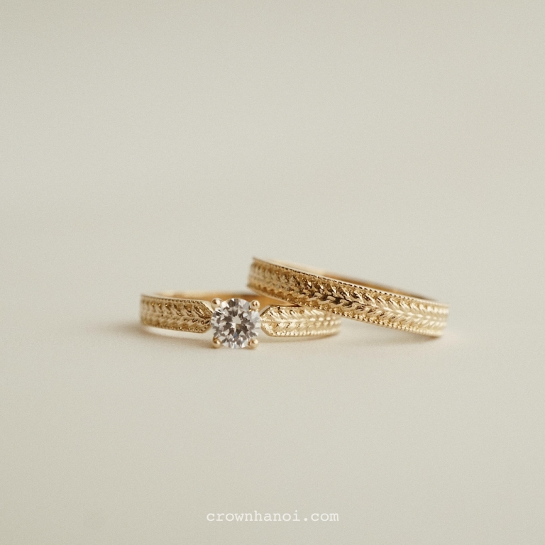 LAUREL COUPLE RING