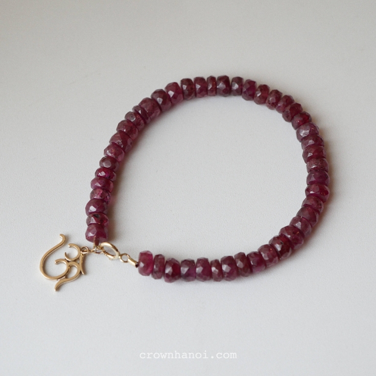 OM - RUBY BRACELET