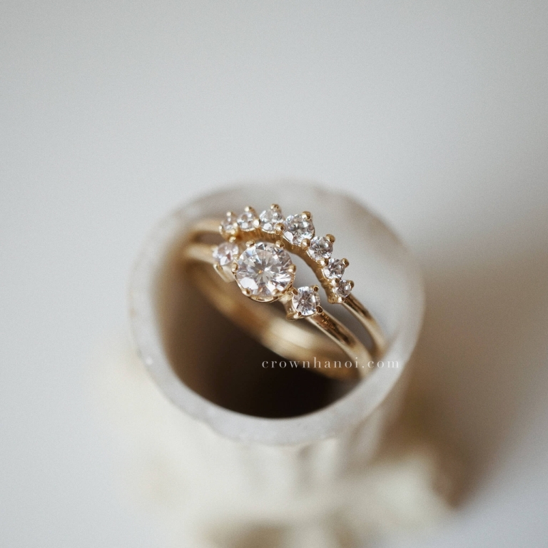 THREE STONE RING & ARCH SKINNY RING