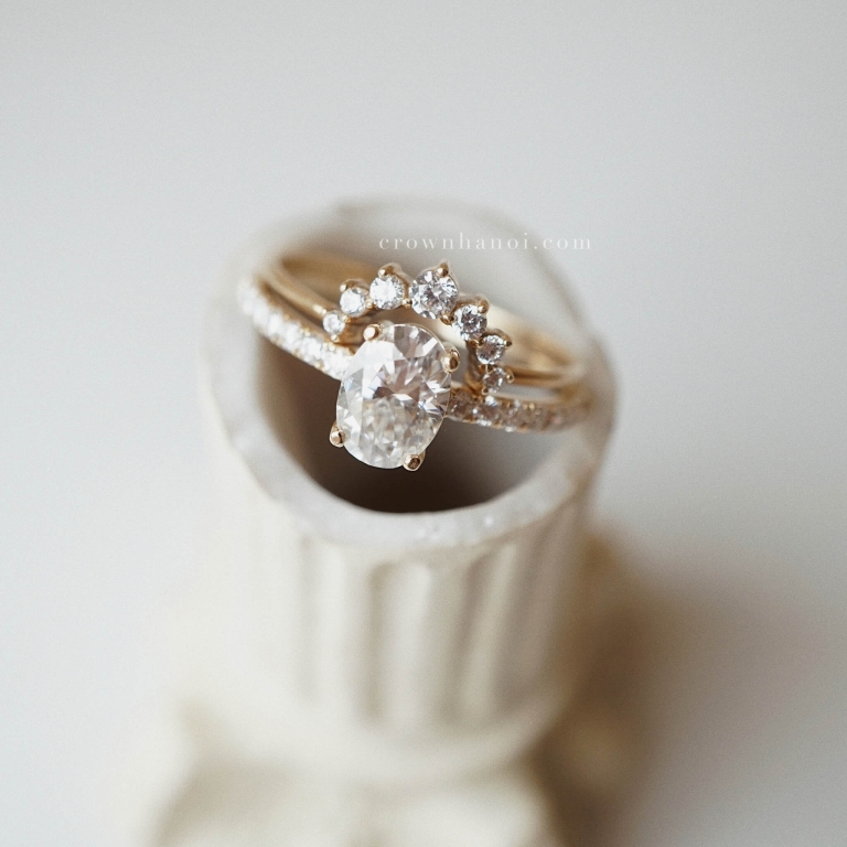 OVAL SOLITAIRE BOLD PAVE RING & HIGH ARCH SKINNY RING