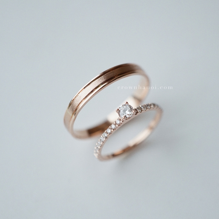 BORDER RING 3MM & 4 PRONG SOLITAIRE PAVE RING - 3MM