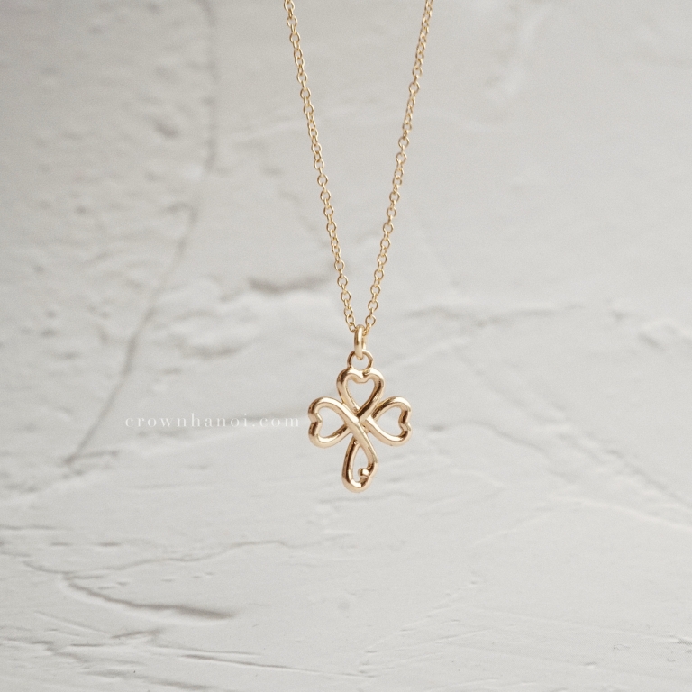 HEART SHAPE CLOVER NECKLACE