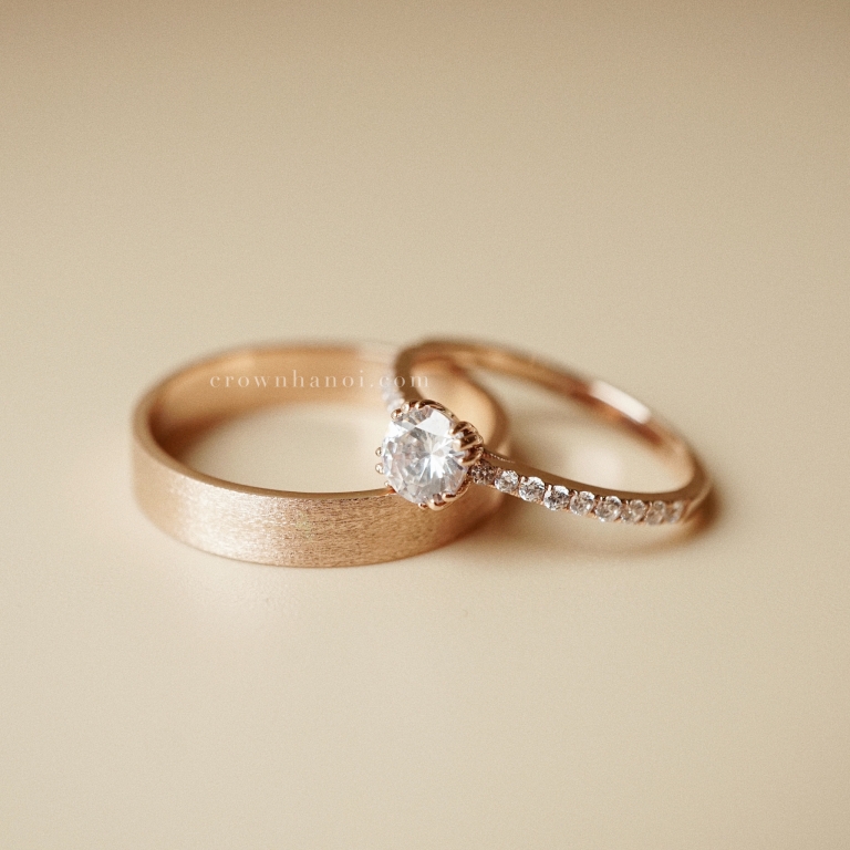 BAND RING - 4MM & CATHEDRAL SOLITAIRE PAVE RING