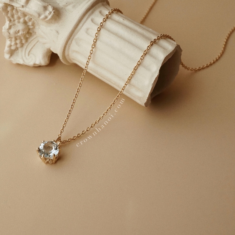 AQUAMARINE DAHLIA NECKLACE