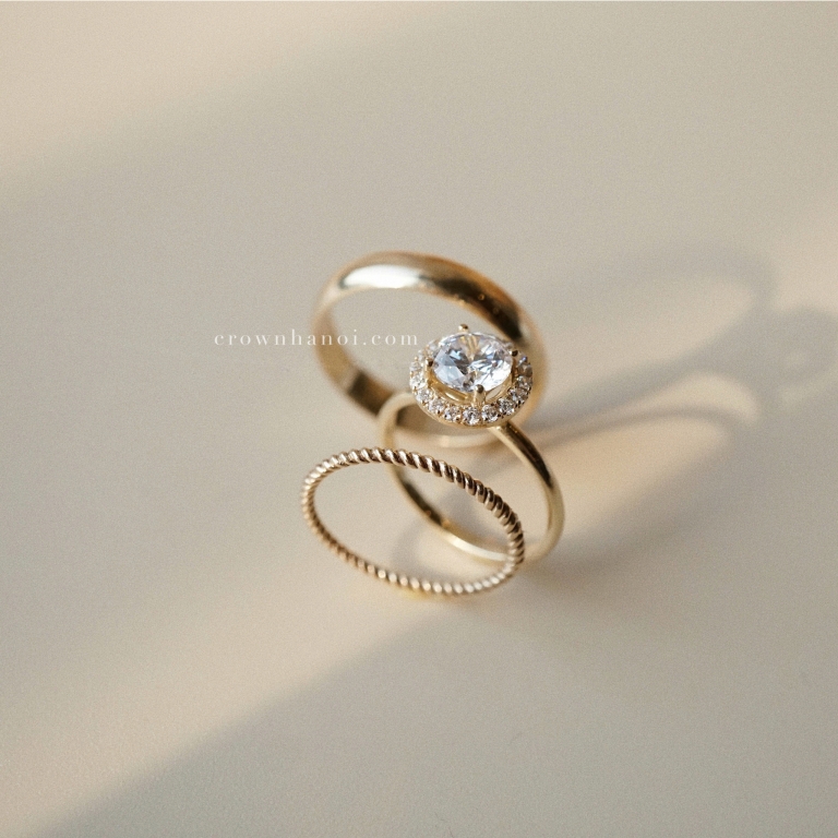D-SHAPE BAND RING 4MM & HALO RING & SKINNY TWISTED RING