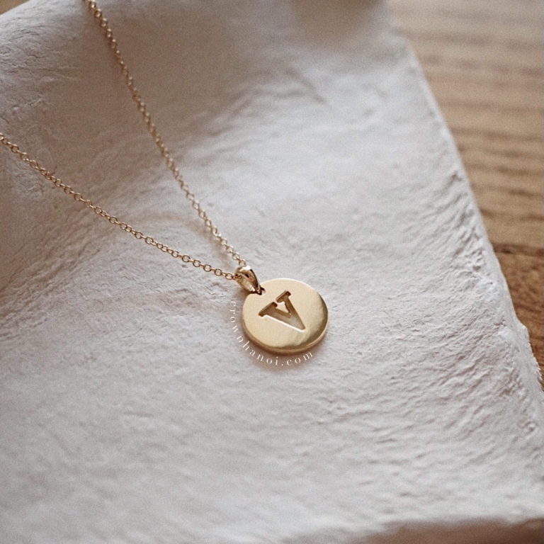 INITIAL DISC NECKLACE