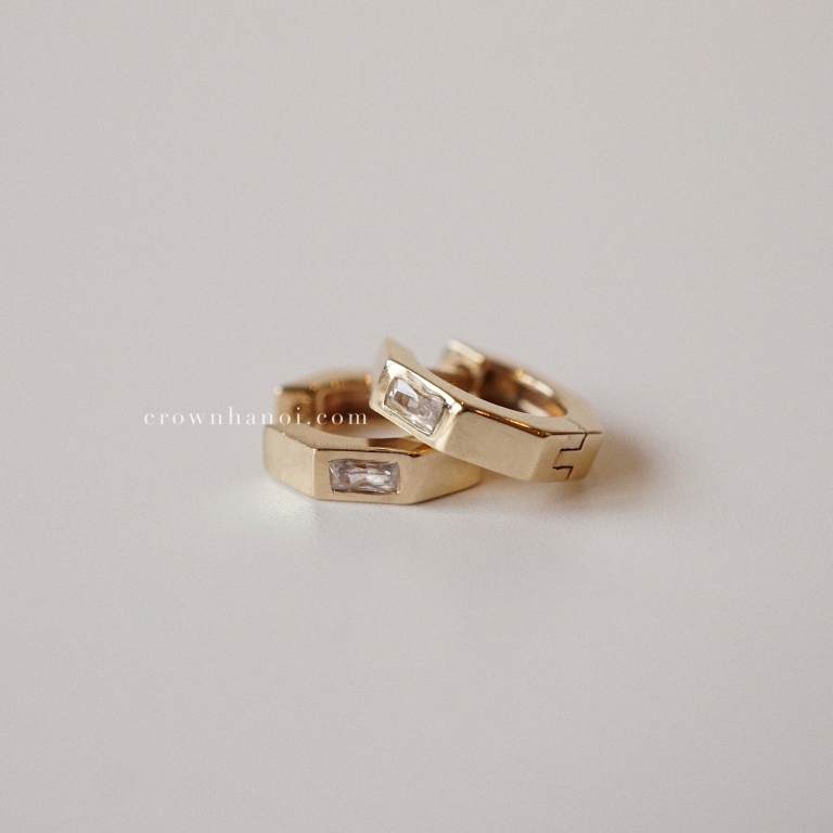 GEOMETRIC FACET HOOP EARRINGS