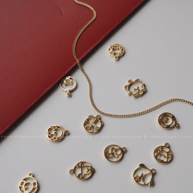 ZODIAC CURB BRACELET