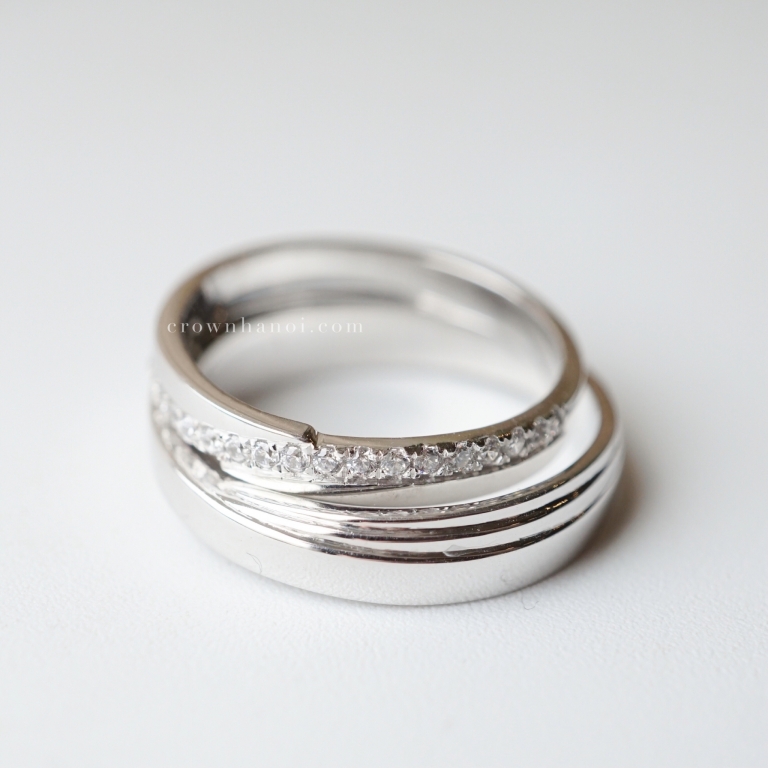 MILLE BAND RING & DIAGONAL PAVE RING (PLATINUM)