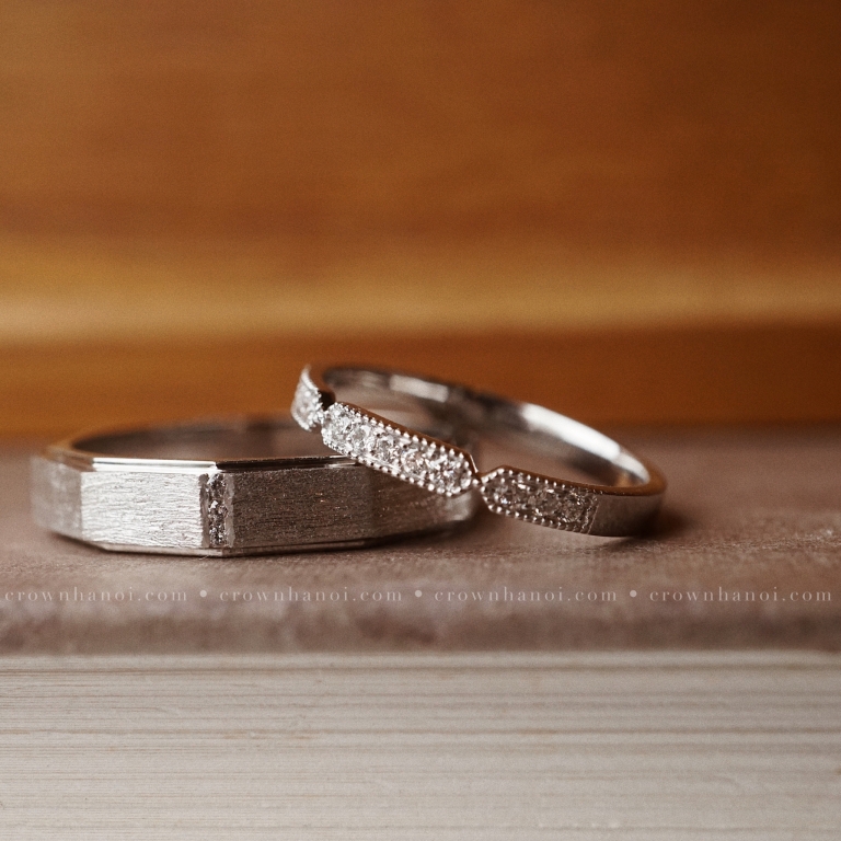 DECAGON BAND RING & FRENCH PAVE RING (PLATINUM)