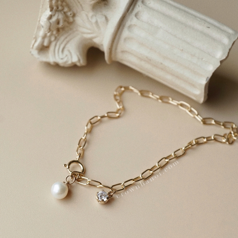 MULTI PRONG STONE - PEARL SHORT RECTANGLE CHAIN BRACELET