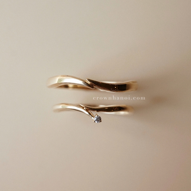 CROSS OVER COUPLE RING