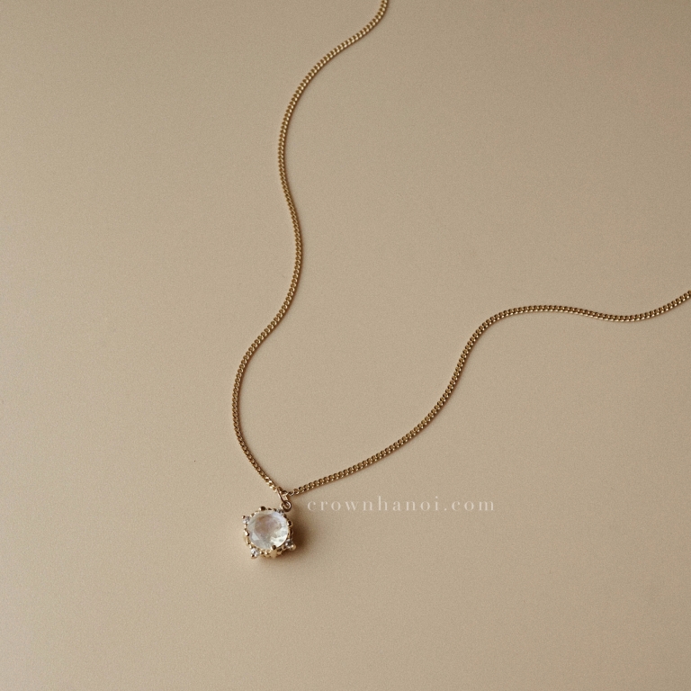 RAINBOW MOONSTONE CURB NECKLACE