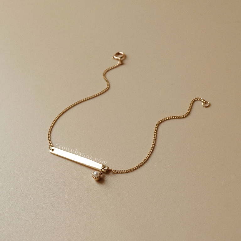 BAR 2.0 - TINY PEARL MILGRAIN CURB BRACELET