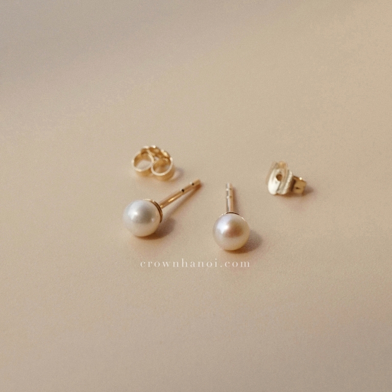 FRESHWATER PEARL EARRINGS - 4MM
