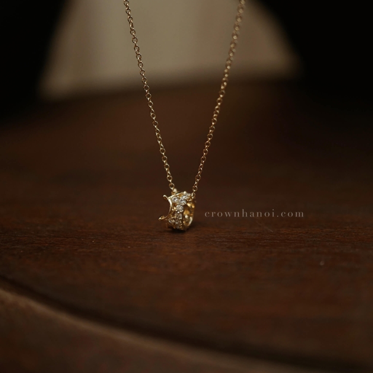 IMPERIAL CROWN NECKLACE